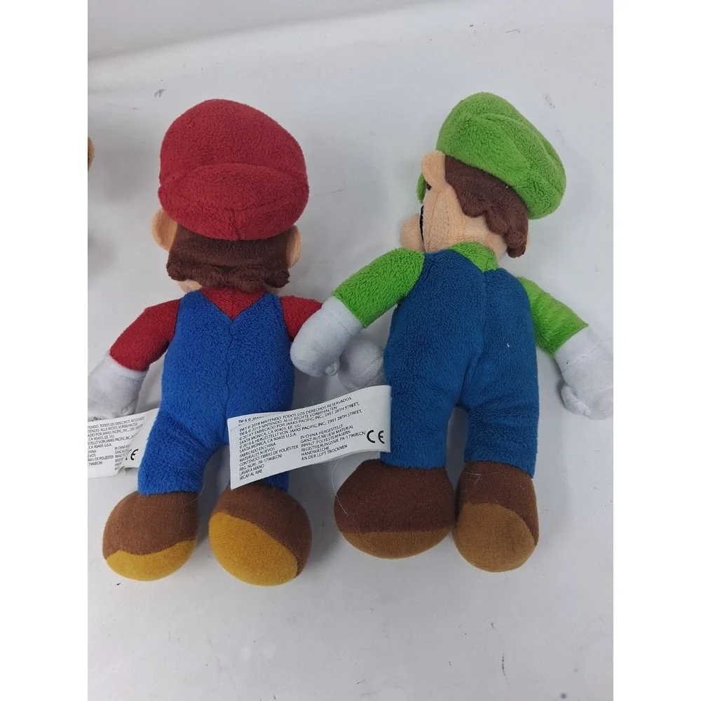 Super Mario And World Of Nintendo Lot Of 4 Plushes